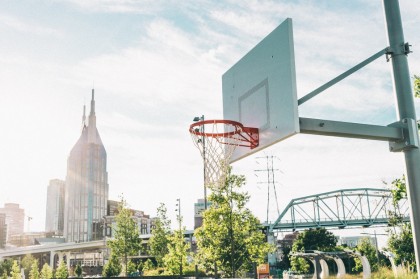 双塔合砍23+10：胡金秋余嘉豪基本锁定亚洲杯 大概率与周琦组三塔出征