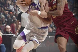 骑士单节轰40-20仍爆冷输爵士 乔治32+9本季10次30+比肩米切尔